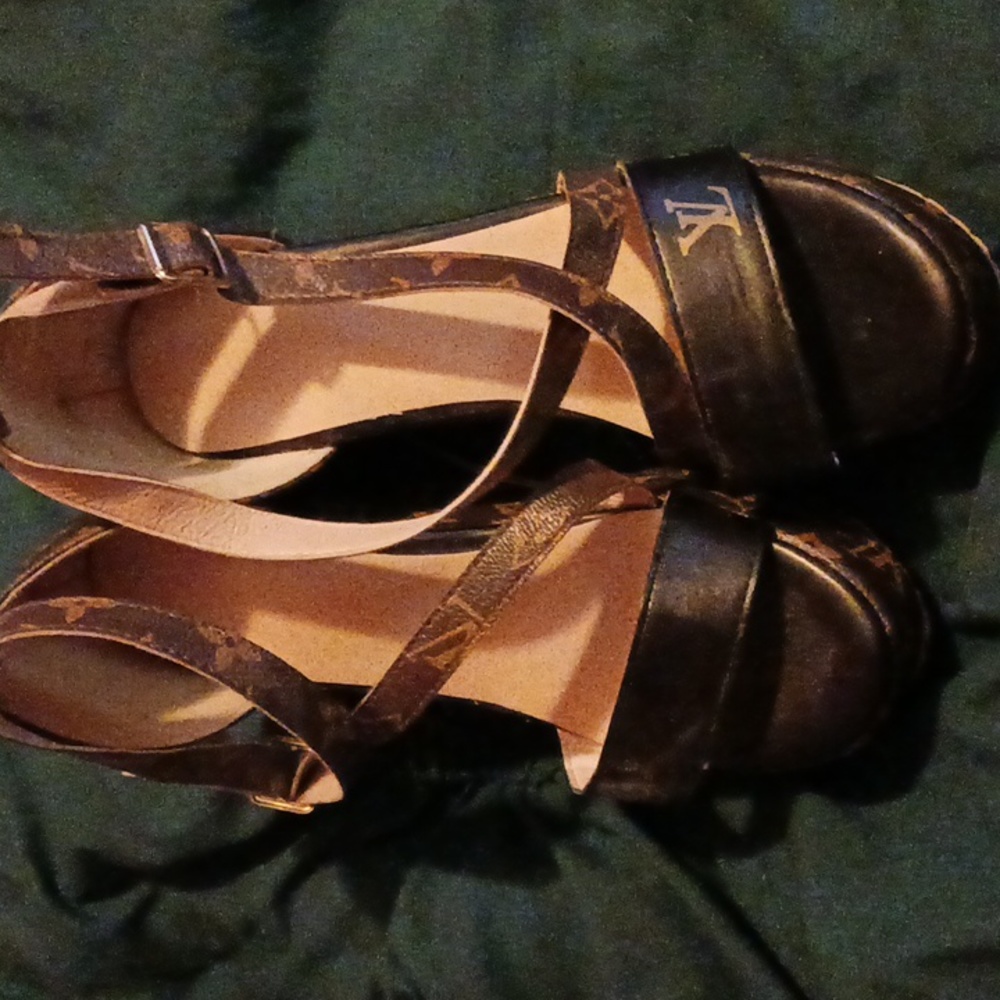 Louis Vuitton wedge toe heel shoes